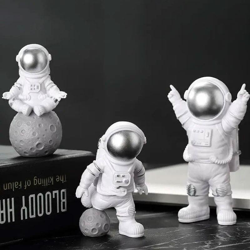 Estatuetas Decorativas Quatro Astronautas - Artezare